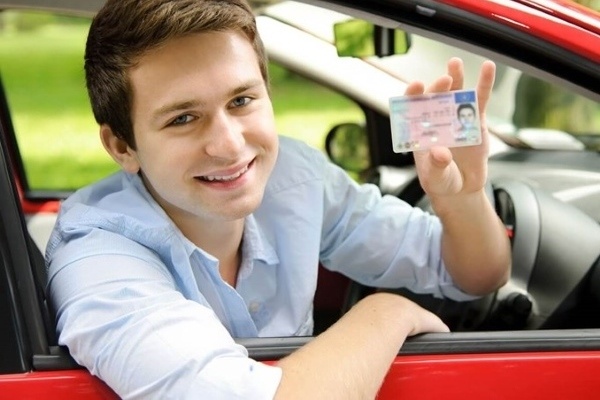 Как вернуть водительские права?