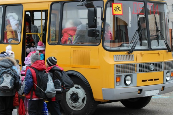 Как правильно перевозить детей в автобусе?